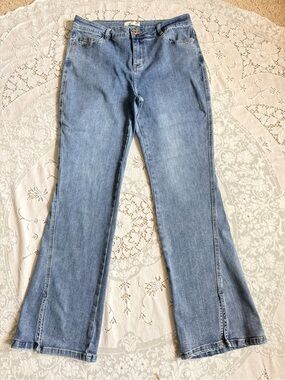 Charlie B Light Blue Side Slit Flare Jeans - Subtle Washed Denim Size 10